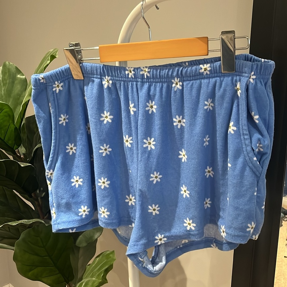 ⭐️HOST PICK 3/$35⭐️Carisma | Terry Pajama Set- large - Picture 3 of 10